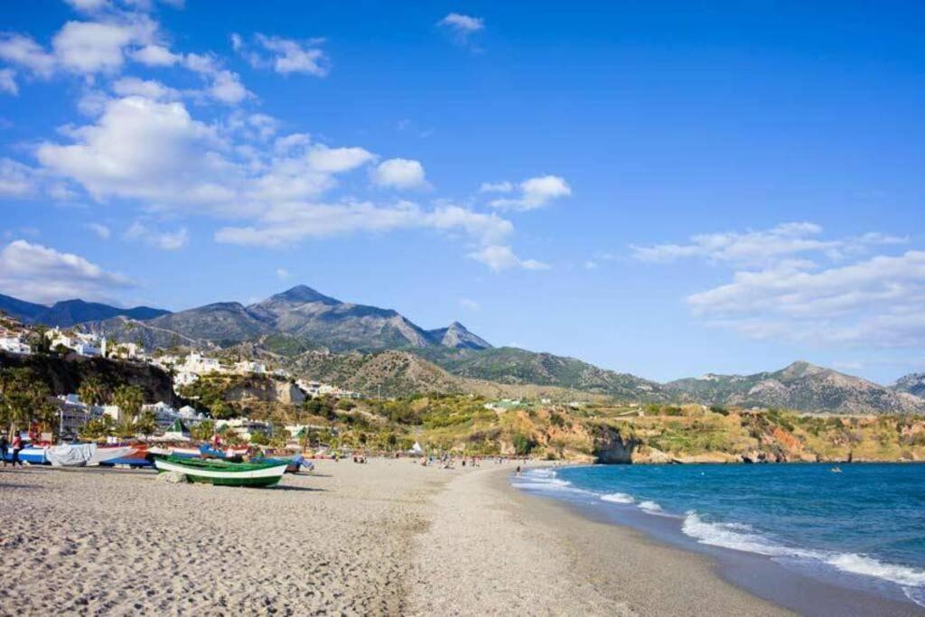 Bajo Playazo Jimena 6 Apartment Нерха Екстериор снимка